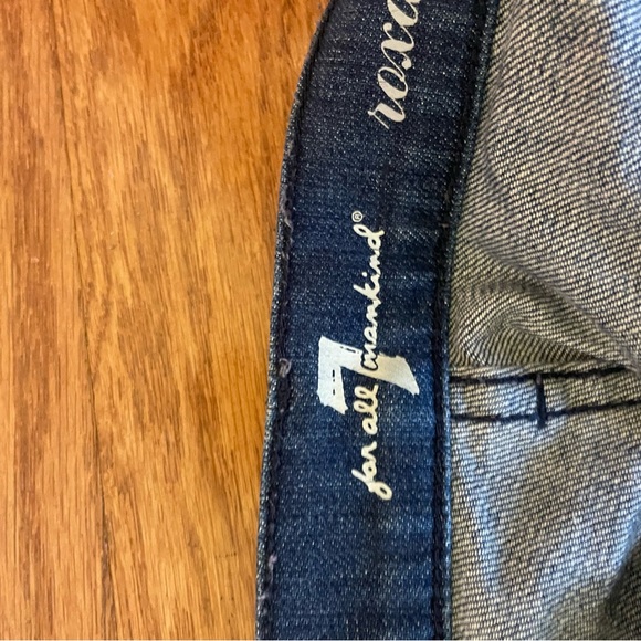 7 For all Mankind distressed jeans - Picture 5 of 8